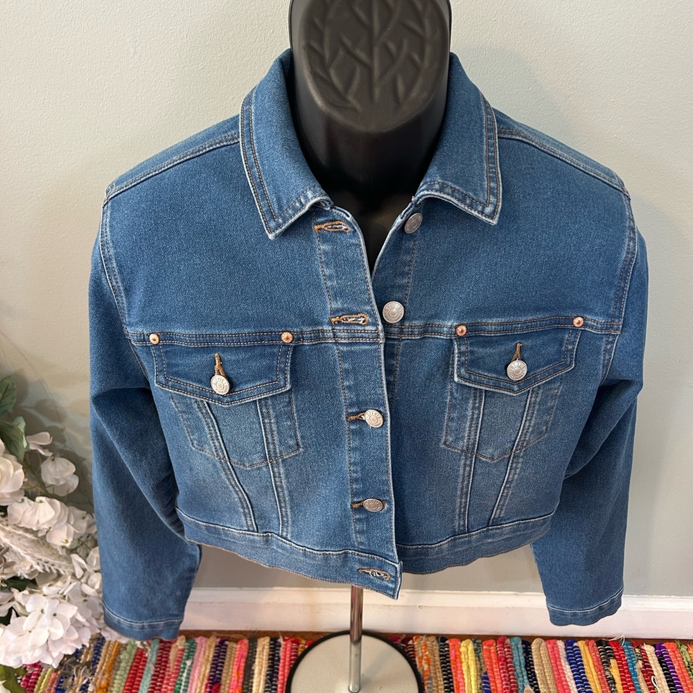NEW Stevie by Steve Madden Denim Jacket Crop Top Shirt Blue Jean Medium